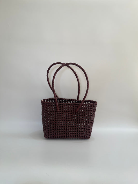 No. 257M - Hand-braided basket bag - medium - burgundy &amp; cream