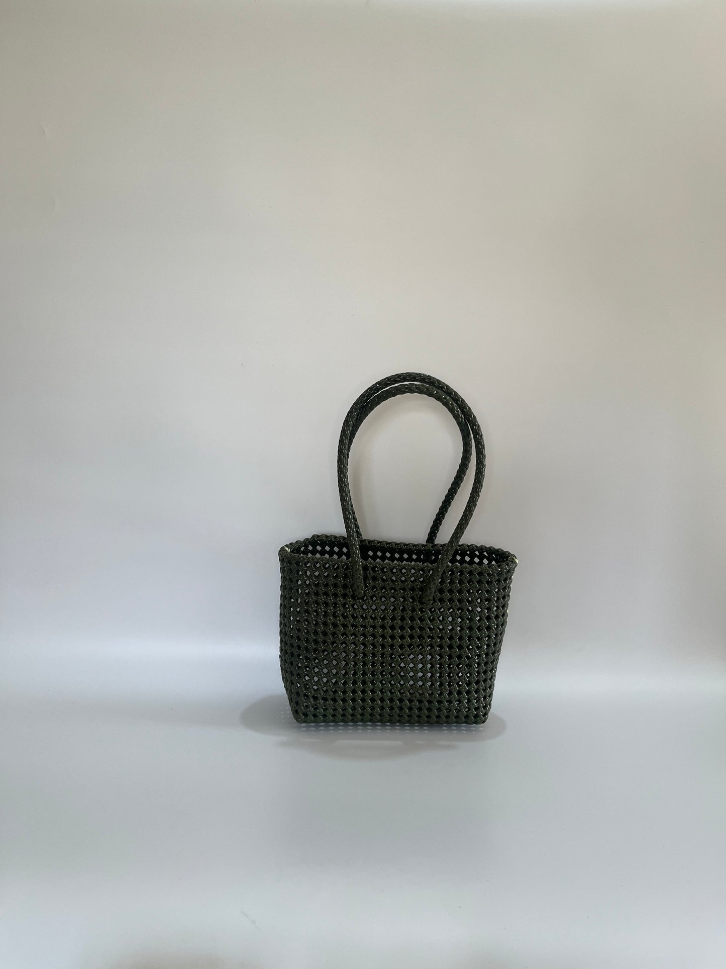 No. 45S - Hand-braided basket bag - small - khaki &amp; cream