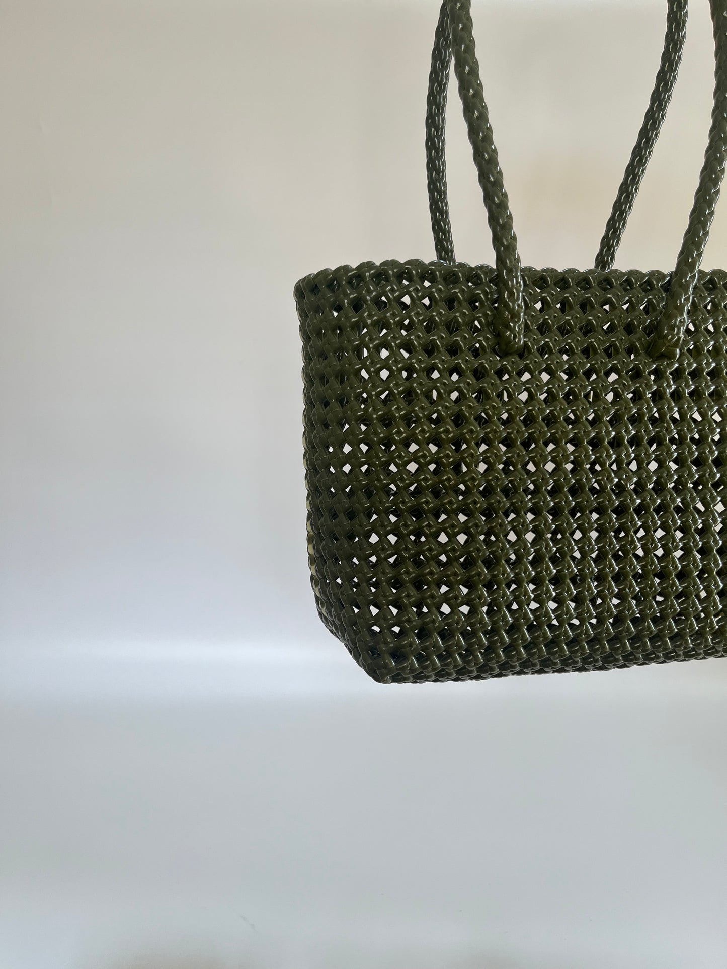 No. 45S - Hand-braided basket bag - small - khaki &amp; cream