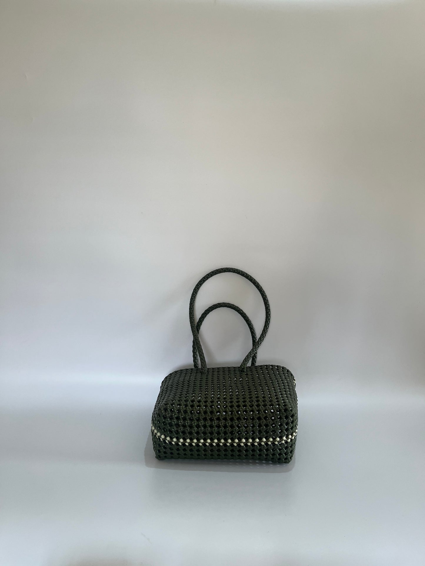 No. 45S - Hand-braided basket bag - small - khaki &amp; cream