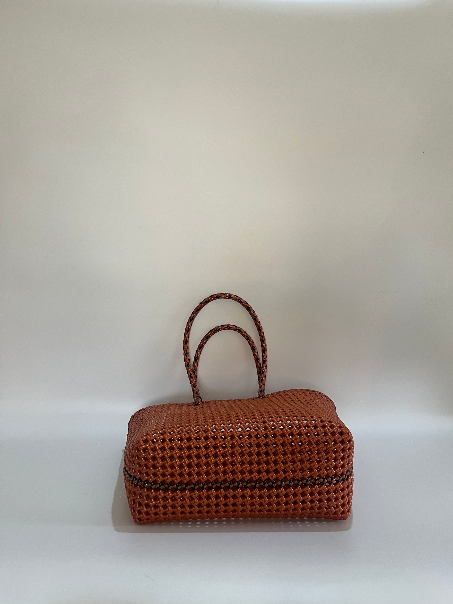 No. 315M - Hand-braided basket bag - medium - bronze &amp; black