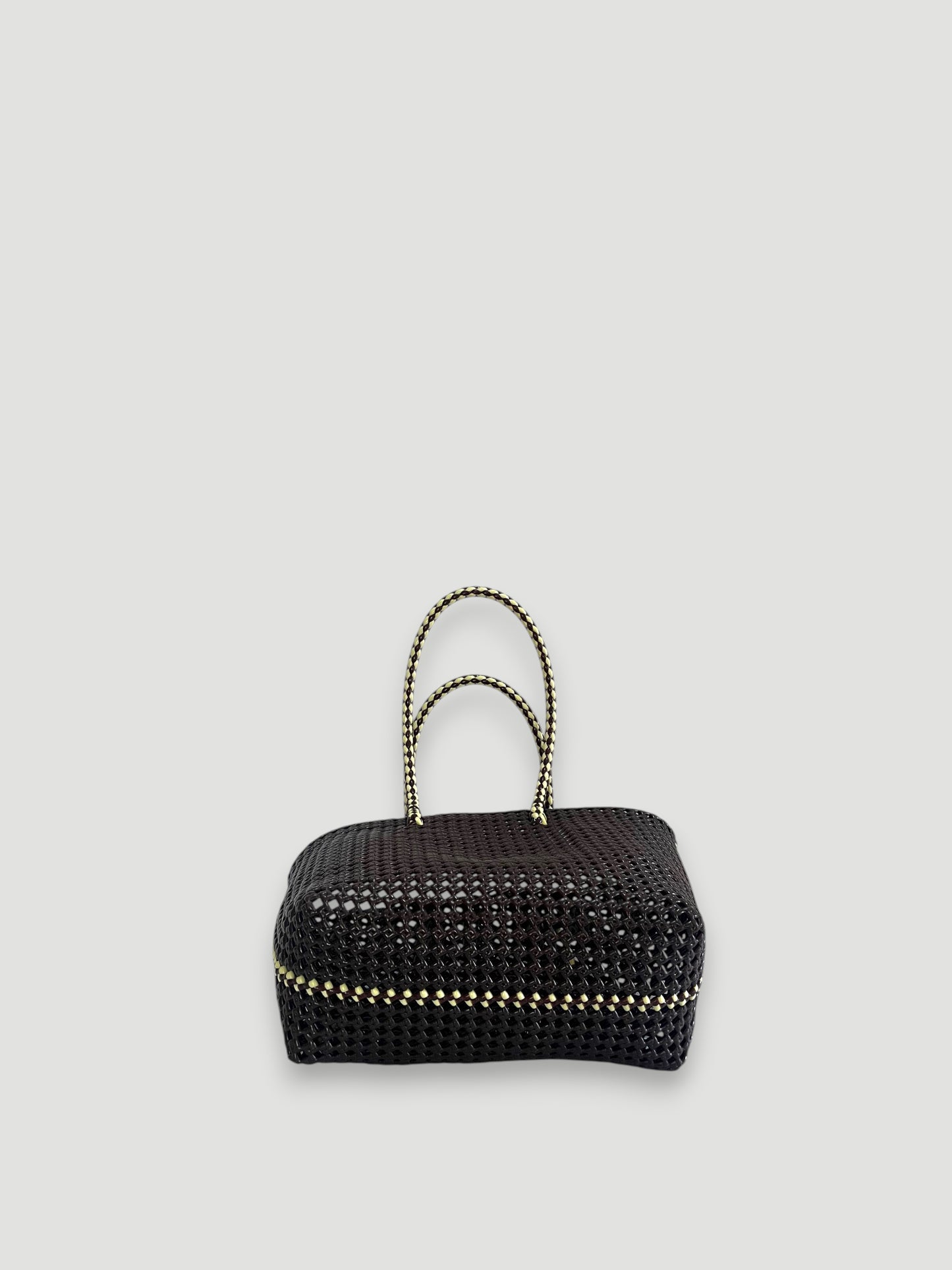 No. 266M - Hand-braided basket bag - medium - brown &amp; cream