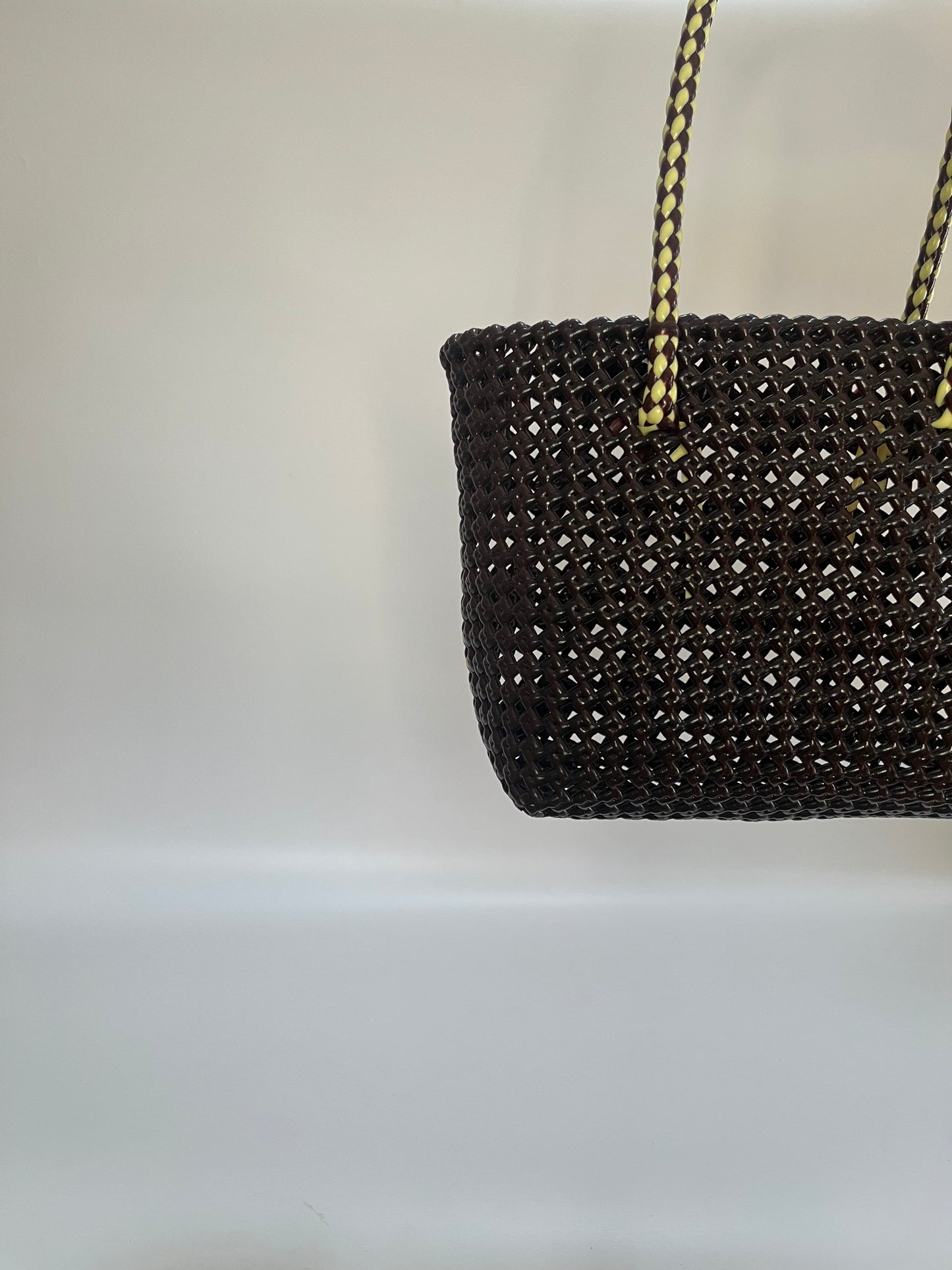 No. 266S - Hand-braided basket bag - small - brown &amp; cream