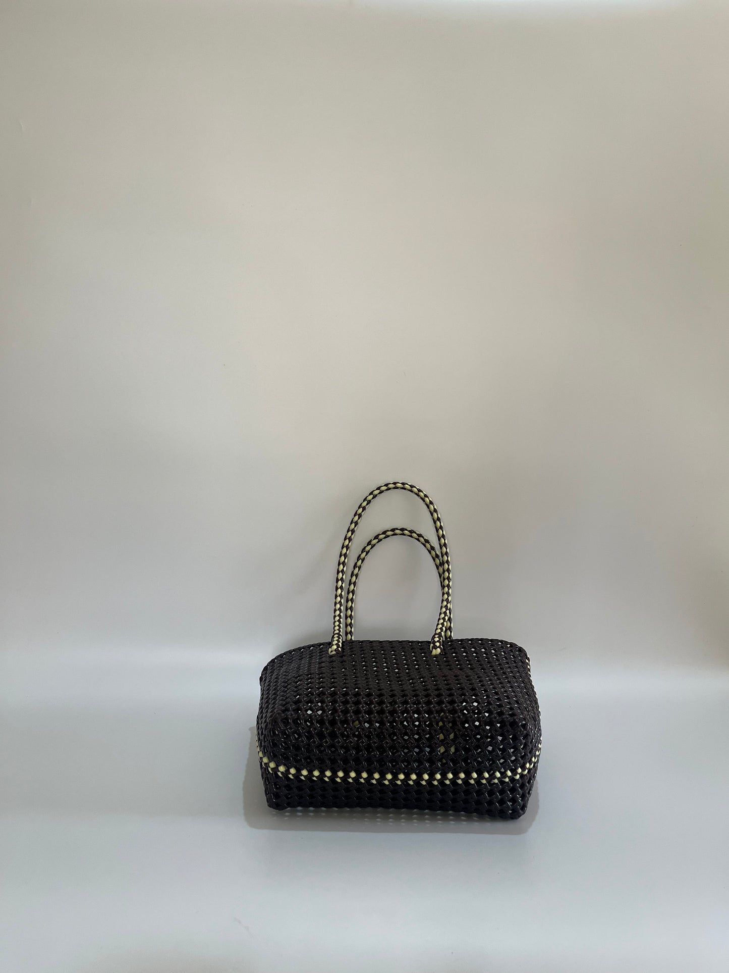 No. 266S - Hand-braided basket bag - small - brown &amp; cream