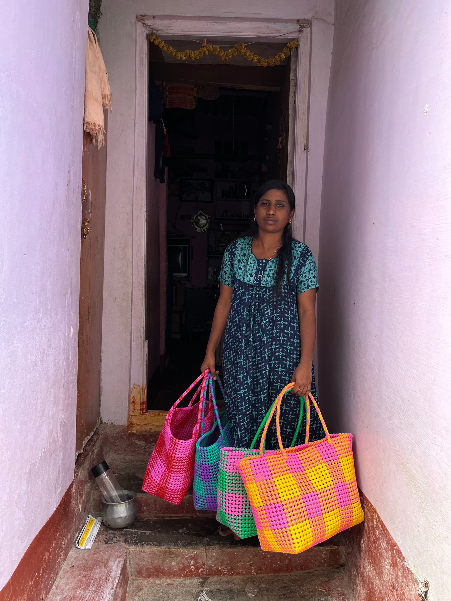No. 12L - IMPERFECT BASKET BAG - LARGE - light pink &amp; red