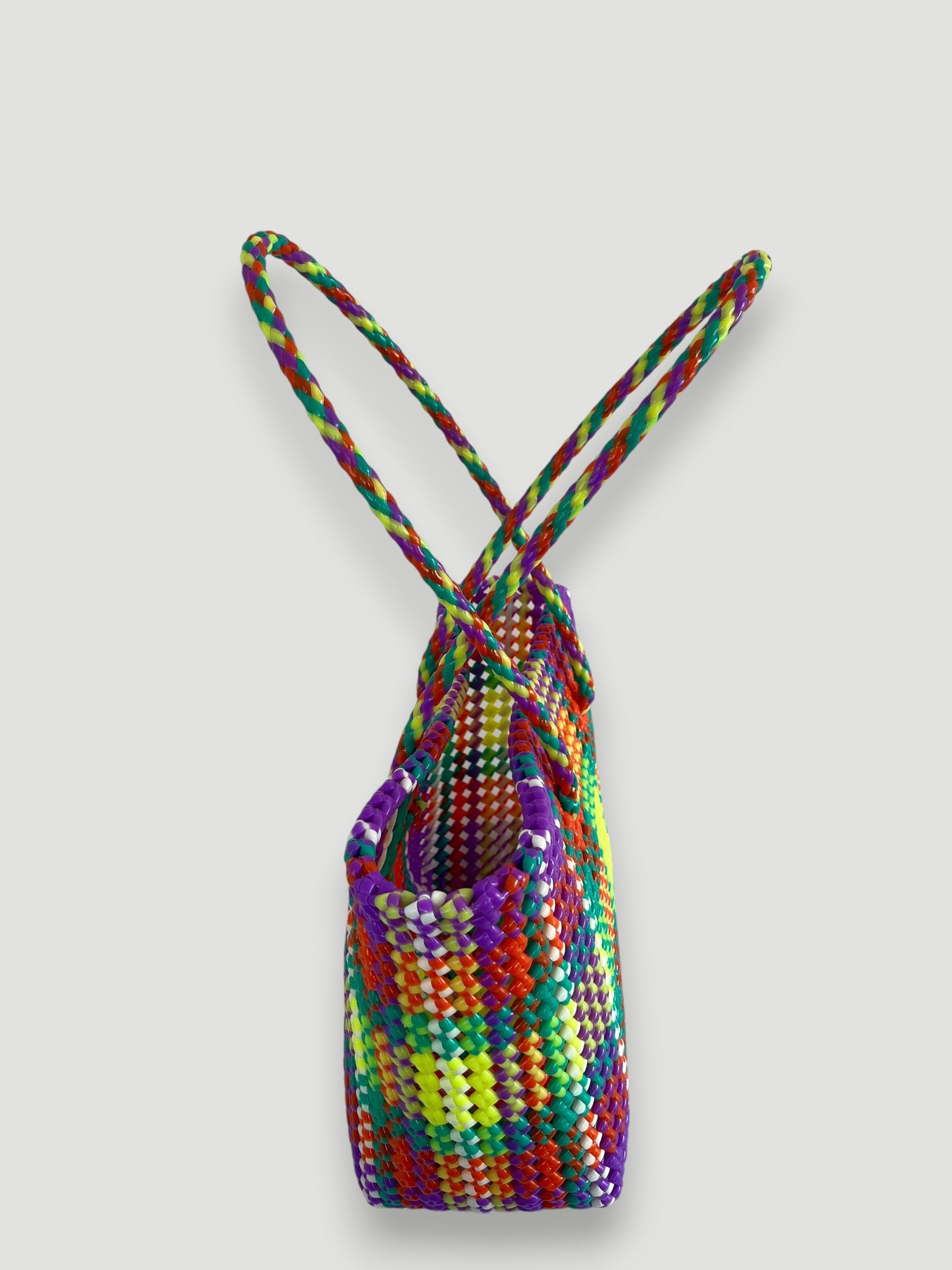 N°323M - SAC PANIER TRESSÉ MAIN - MOYEN - multicolors