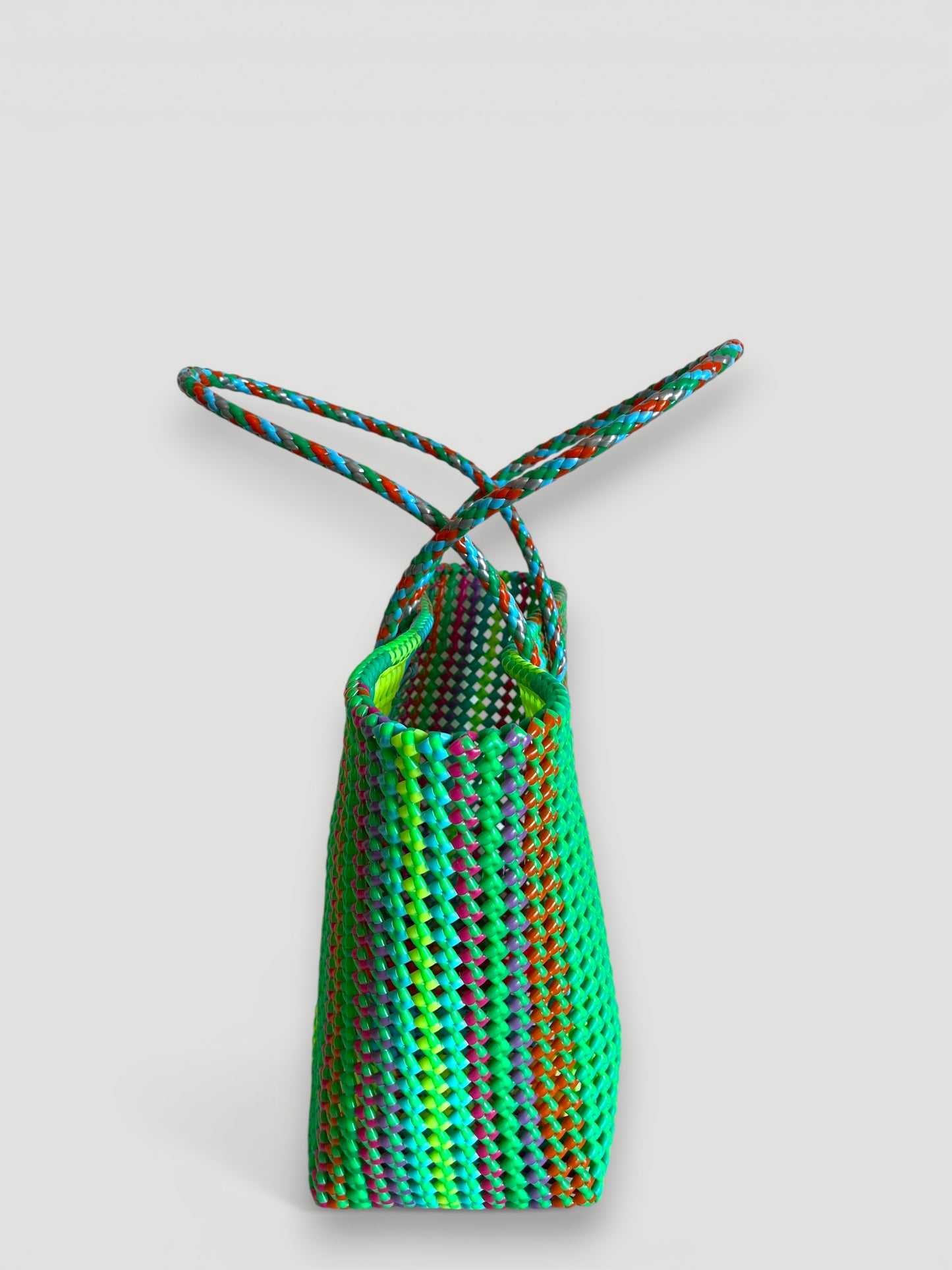 N°349L - SAC PANIER TRESSÉ MAIN - GRAND - multicolors