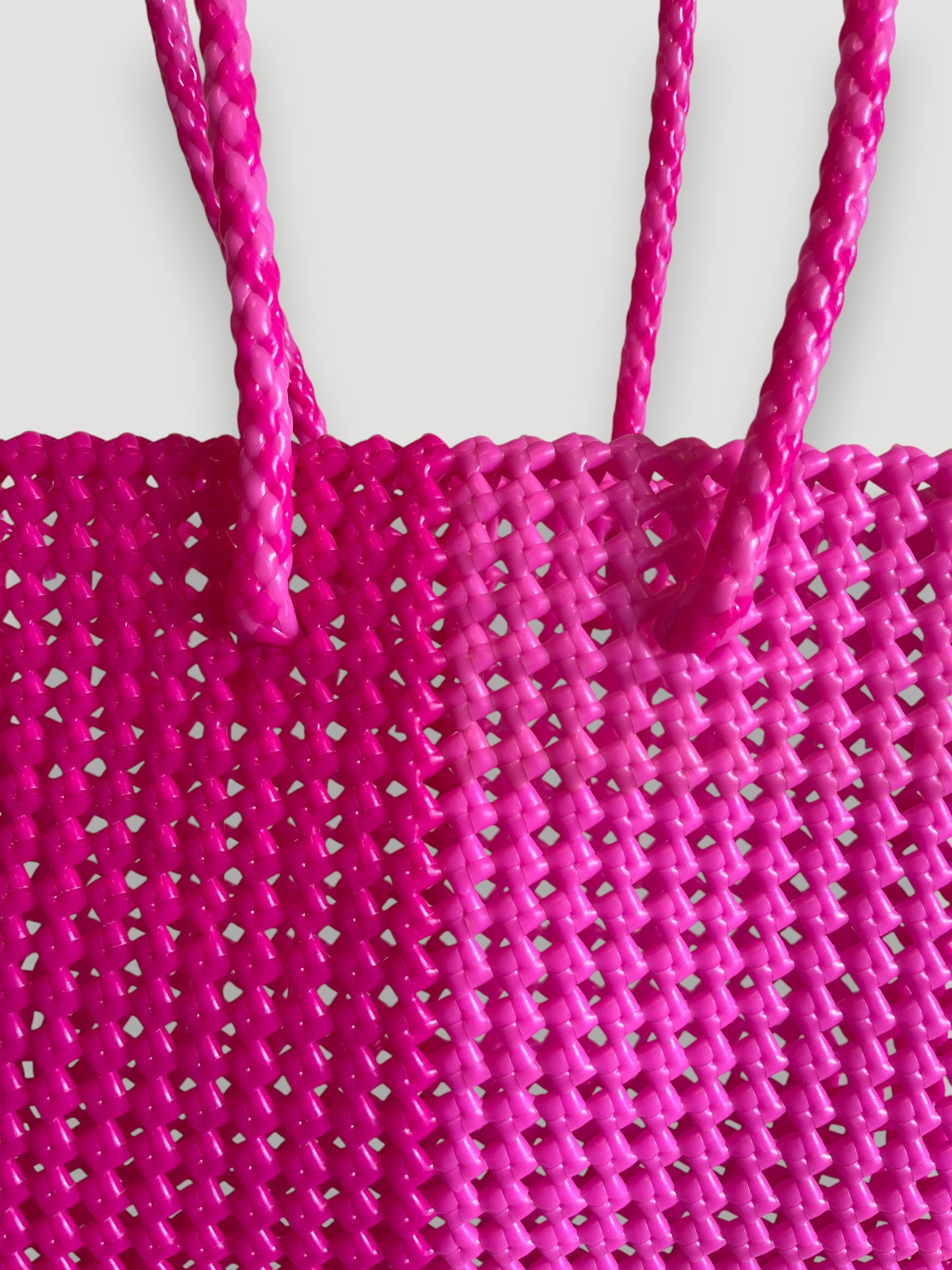 No. 26M bis - HAND-BRAIDSTRED BASKET BAG - MEDIUM - neon pink &amp; light pink