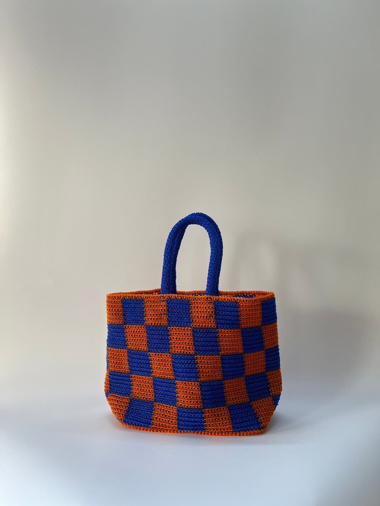 N°7SC - SAC CROCHET DAMIER L - GRAND - bleu foncé & orange