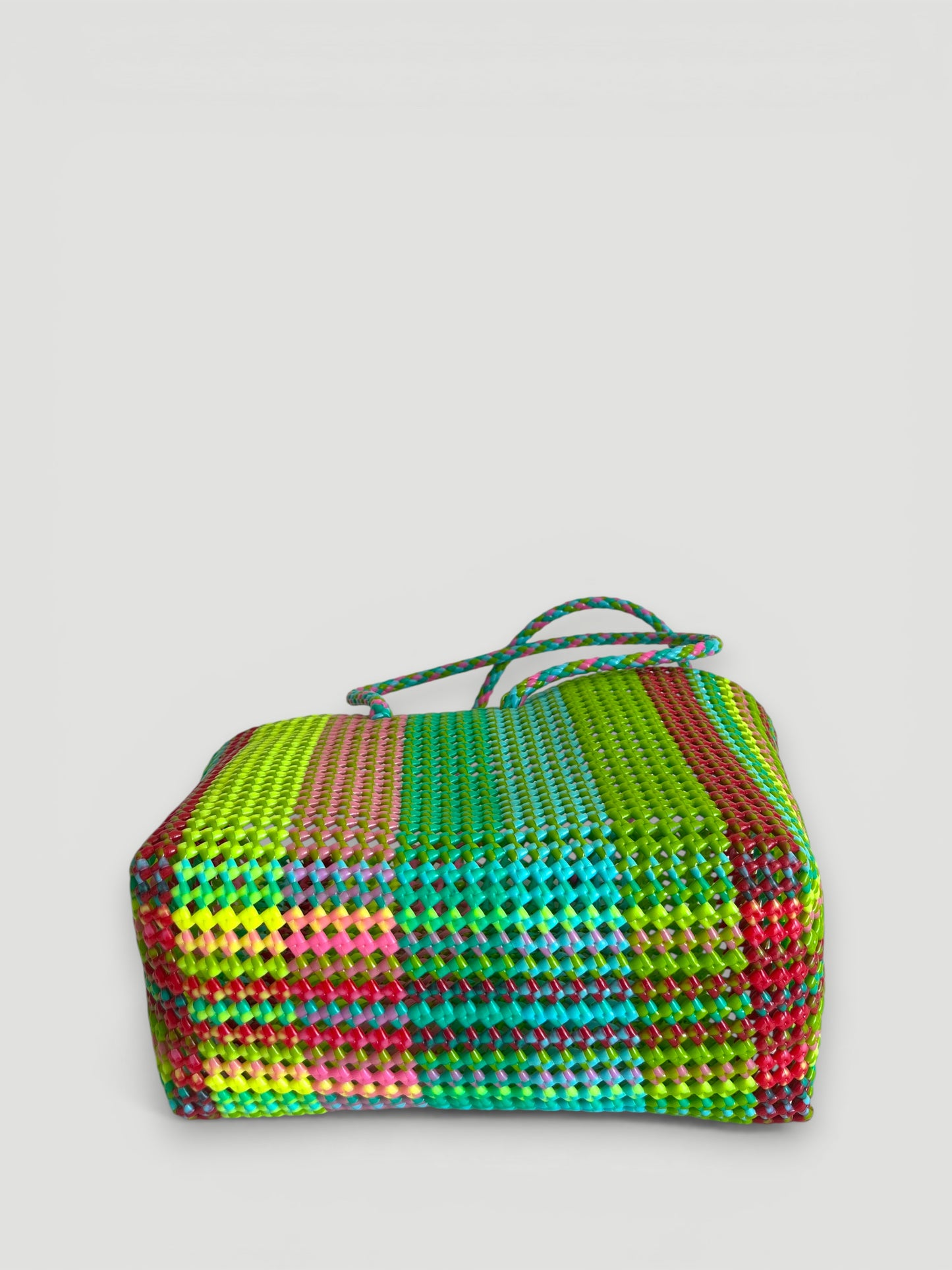 N°366L - SAC PANIER TRESSÉ  MAIN - GRAND - multicolors