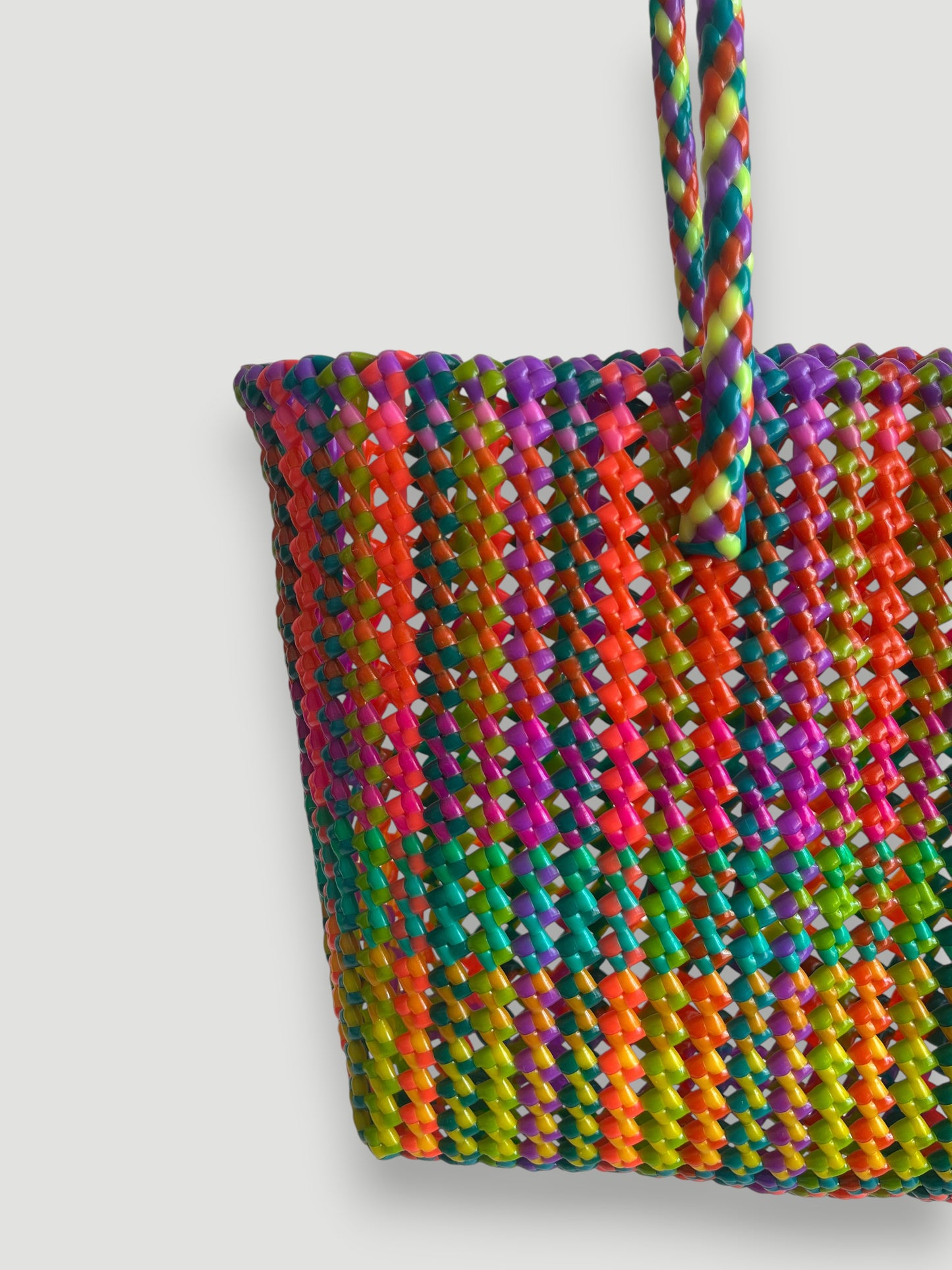 N°375M - SAC PANIER TRESSÉ MAIN - MOYEN - multicolors