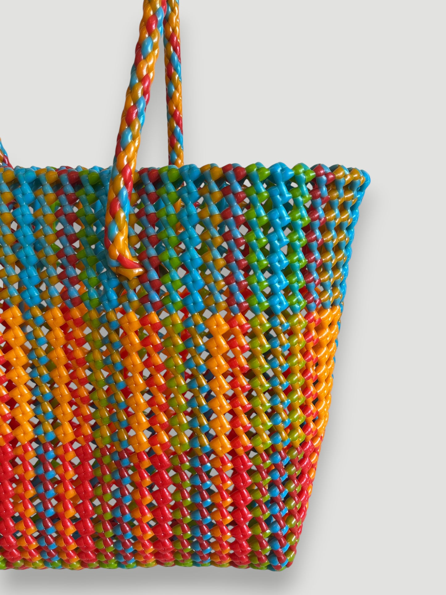 N°389M - SAC PANIER TRESSÉ MAIN - MOYEN - multicolors