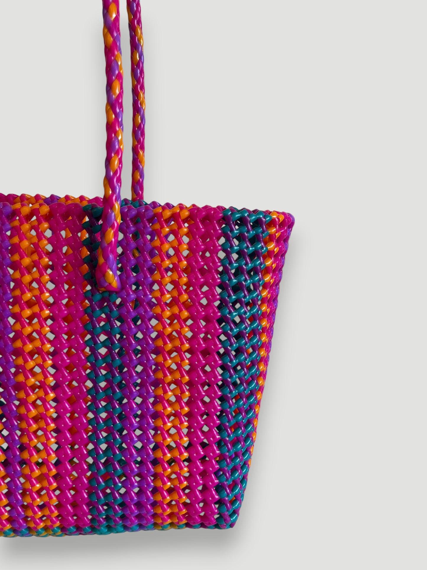 N°391M - SAC PANIER TRESSÉ MAIN - MOYEN - multicolors