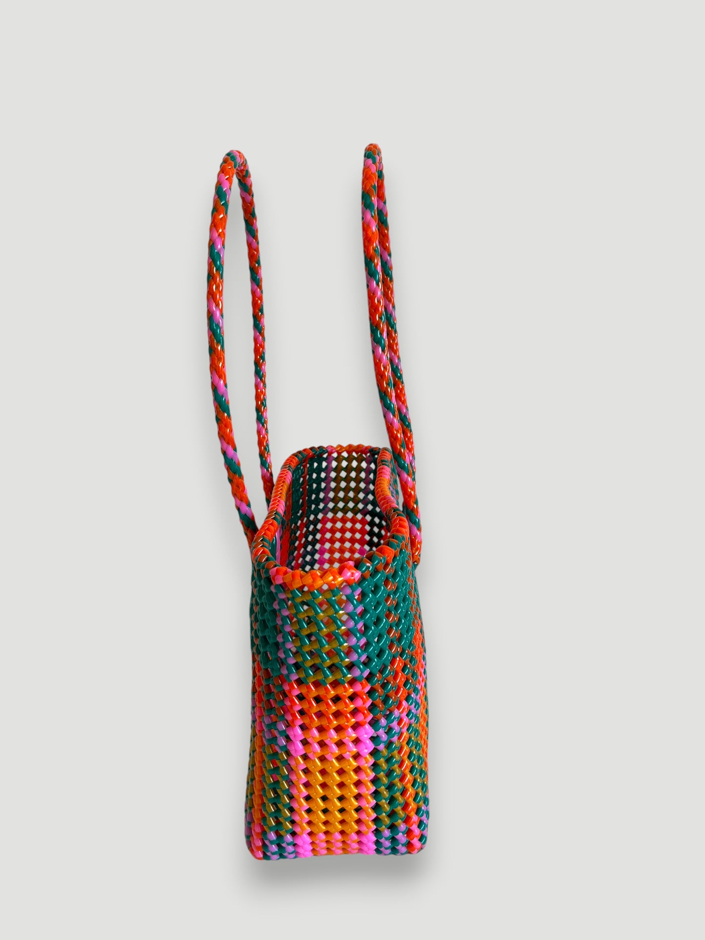 N°392M - SAC PANIER TRESSÉ MAIN - MOYEN - multicolors
