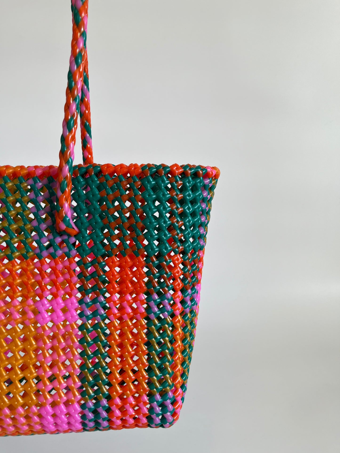 N°392M - SAC CABAS TRESSÉ MAIN - MOYEN - multicolors