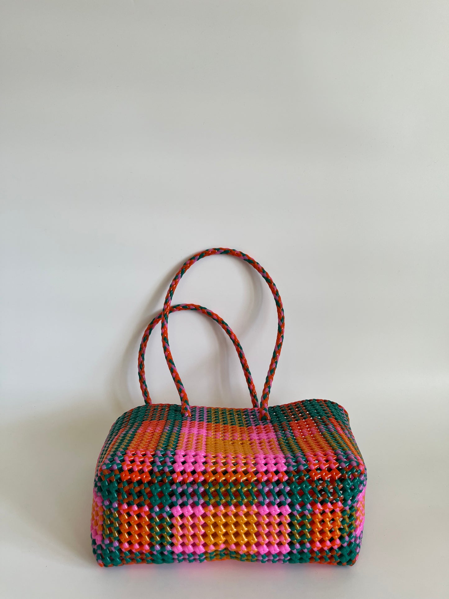 N°392M - SAC CABAS TRESSÉ MAIN - MOYEN - multicolors