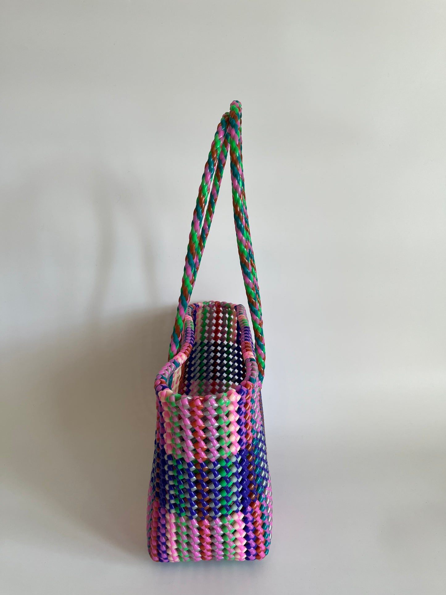 N°326M - SAC CABAS TRESSÉ MAIN - MOYEN - multicolors