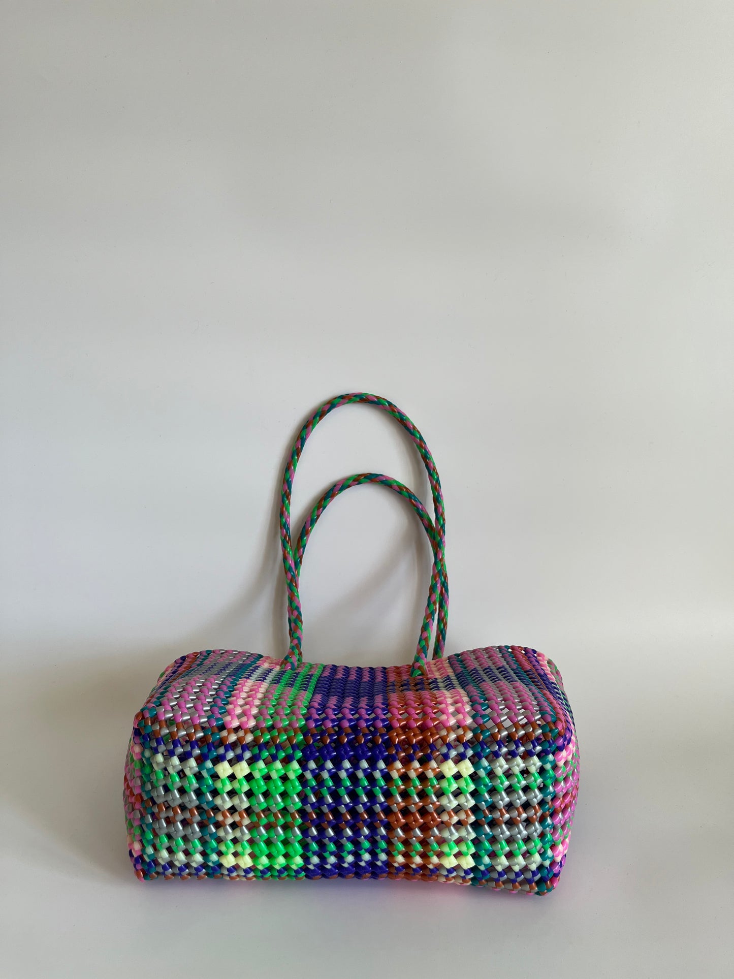 N°326M - SAC CABAS TRESSÉ MAIN - MOYEN - multicolors