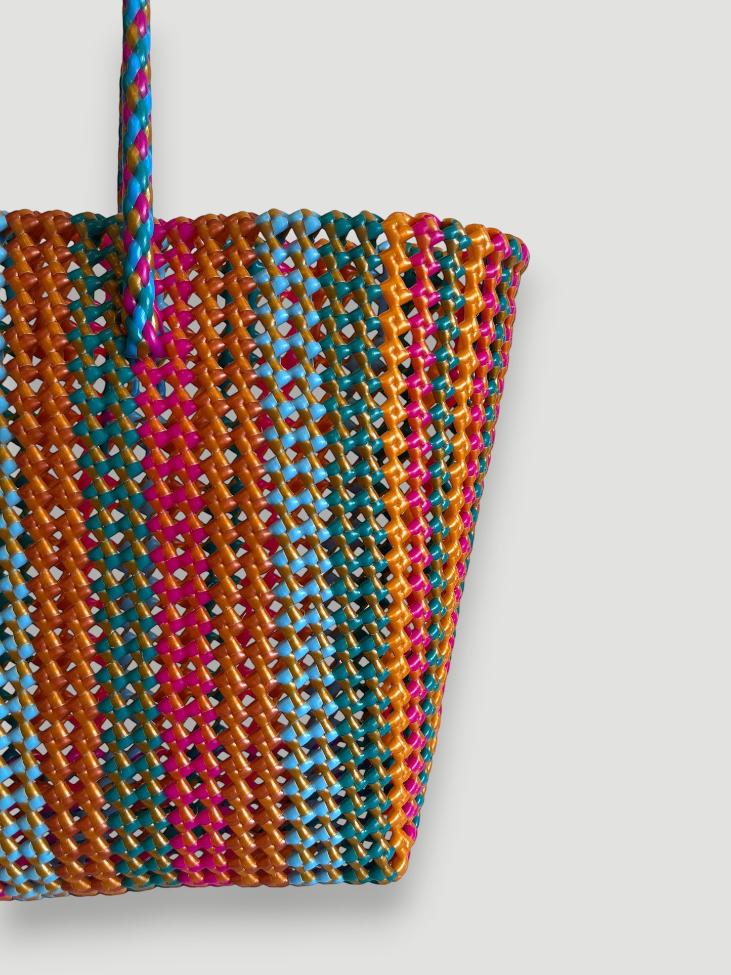 N°406L - SAC PANIER TRESSÉ MAIN - GRAND - multicolors