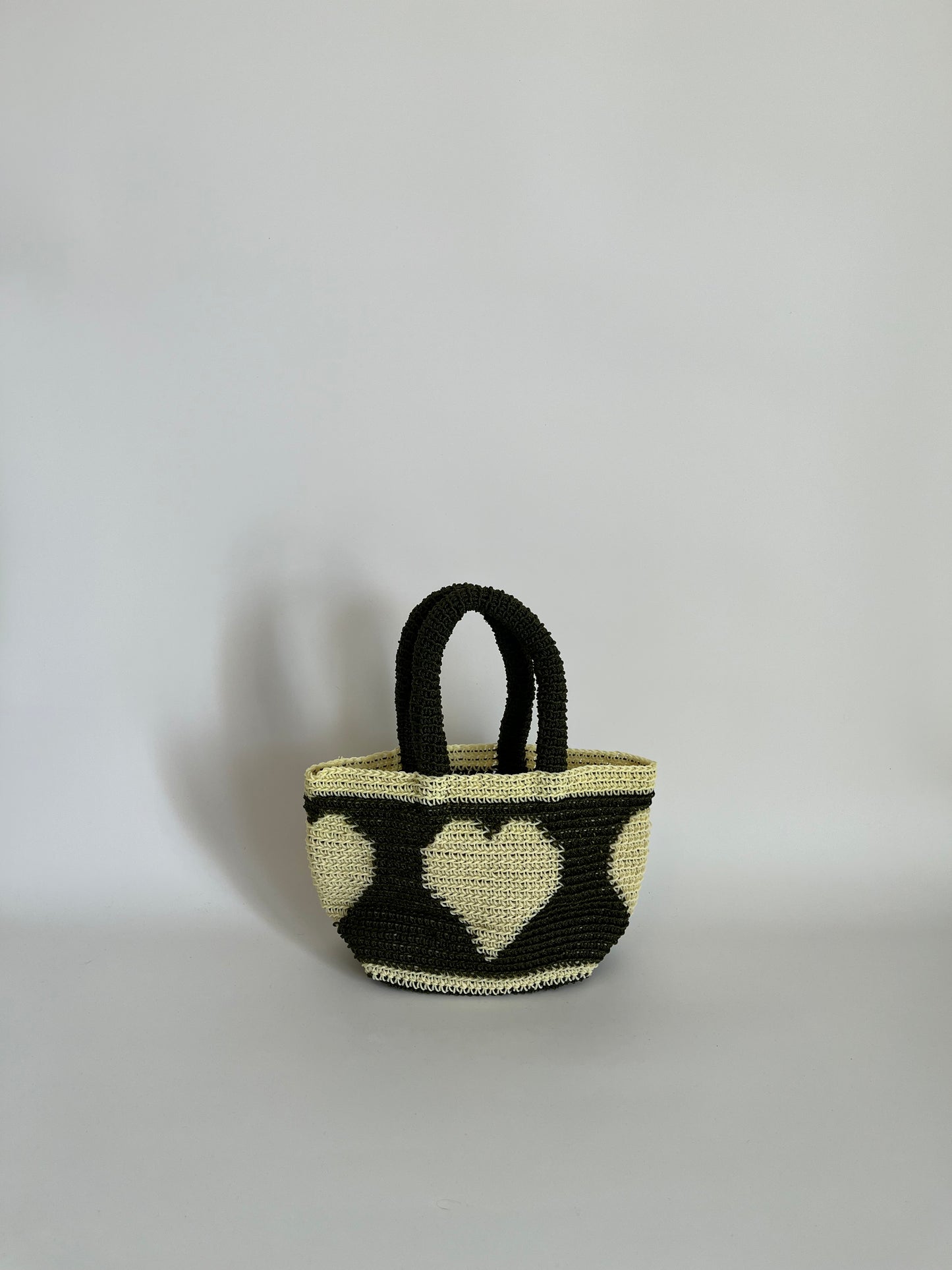 N°1SC - SAC CROCHET COEUR XS - MINI - vert kaki & écru