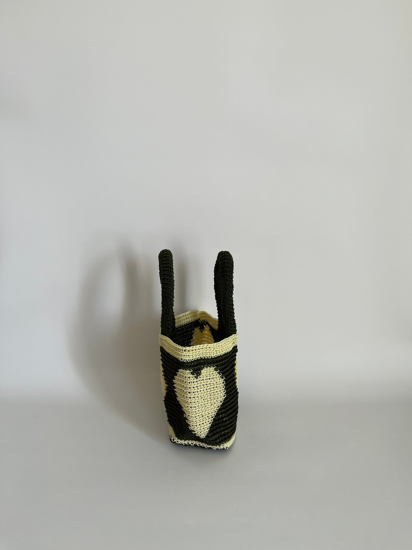 N°1SC - SAC CROCHET COEUR XS - MINI - vert kaki & écru