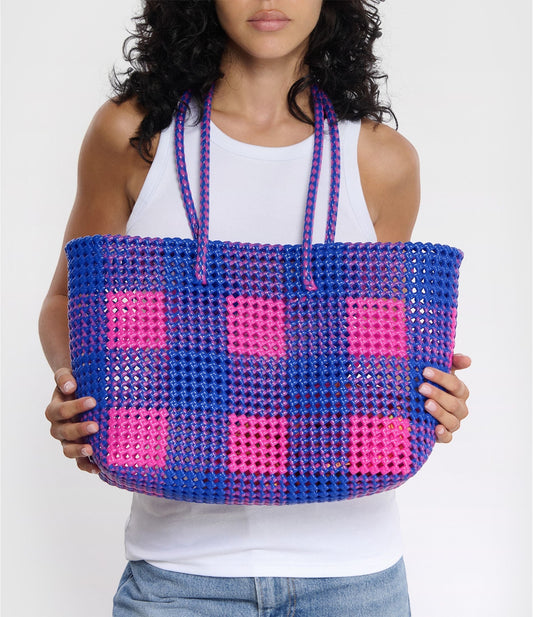 No. 15L - Hand-woven basket bag - large - neon pink &amp; dark blue